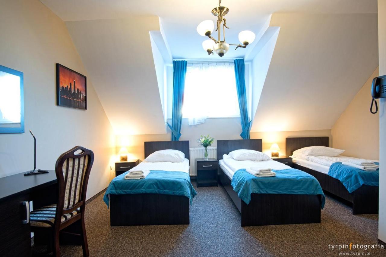 Hotel Millenium Góra Motyczna Eksteriør billede